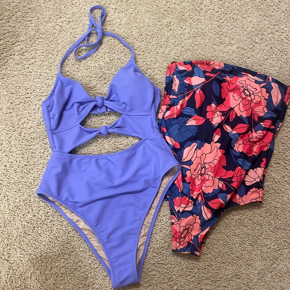 One-Piece Med Swimsuits